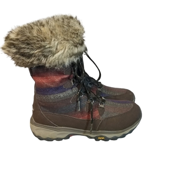 Eddie Bauer Solstice Fur winter boots - Picture 1 of 15